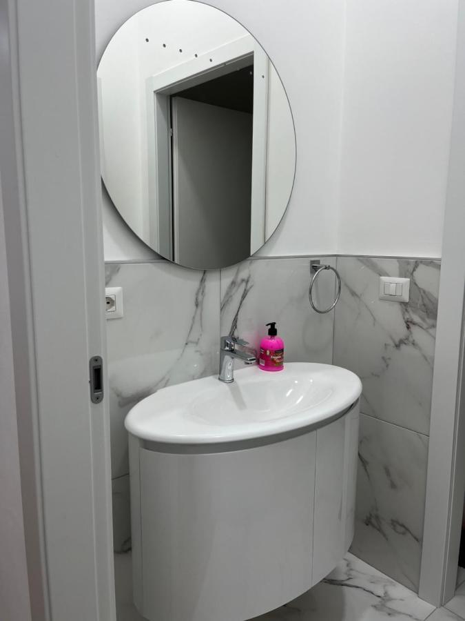 Appartamento Interno Via Garibaldi 토리노 외부 사진
